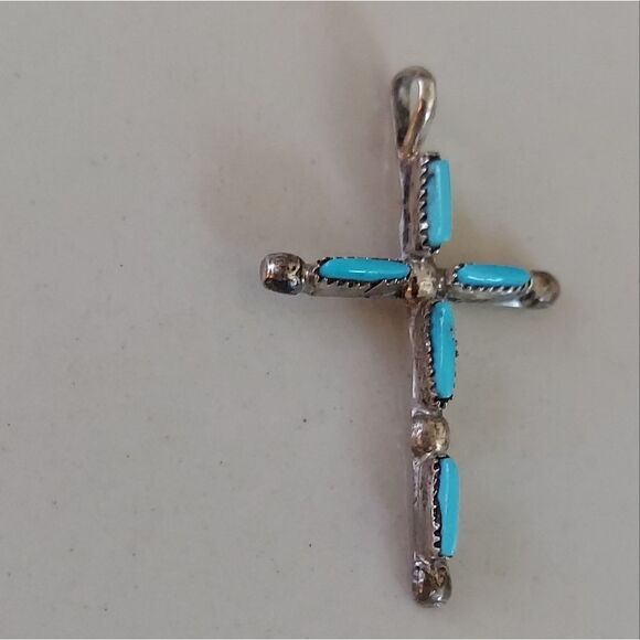 Vintage  Zuni Petite Point Turquoise Cross Pendant Silver Unmarked - Picture 3 of 7